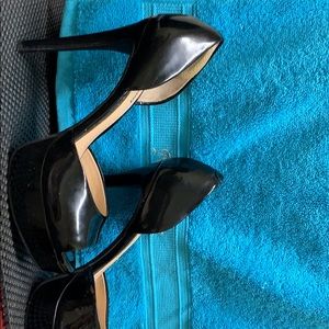 6” Black patent leather heels